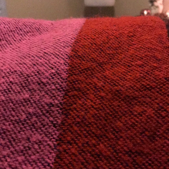 ❌SOLD❌ Victoria’s Secret throw blanket - Picture 3 of 3